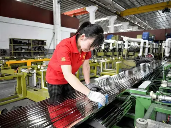 Stainless steel tube surface finishing