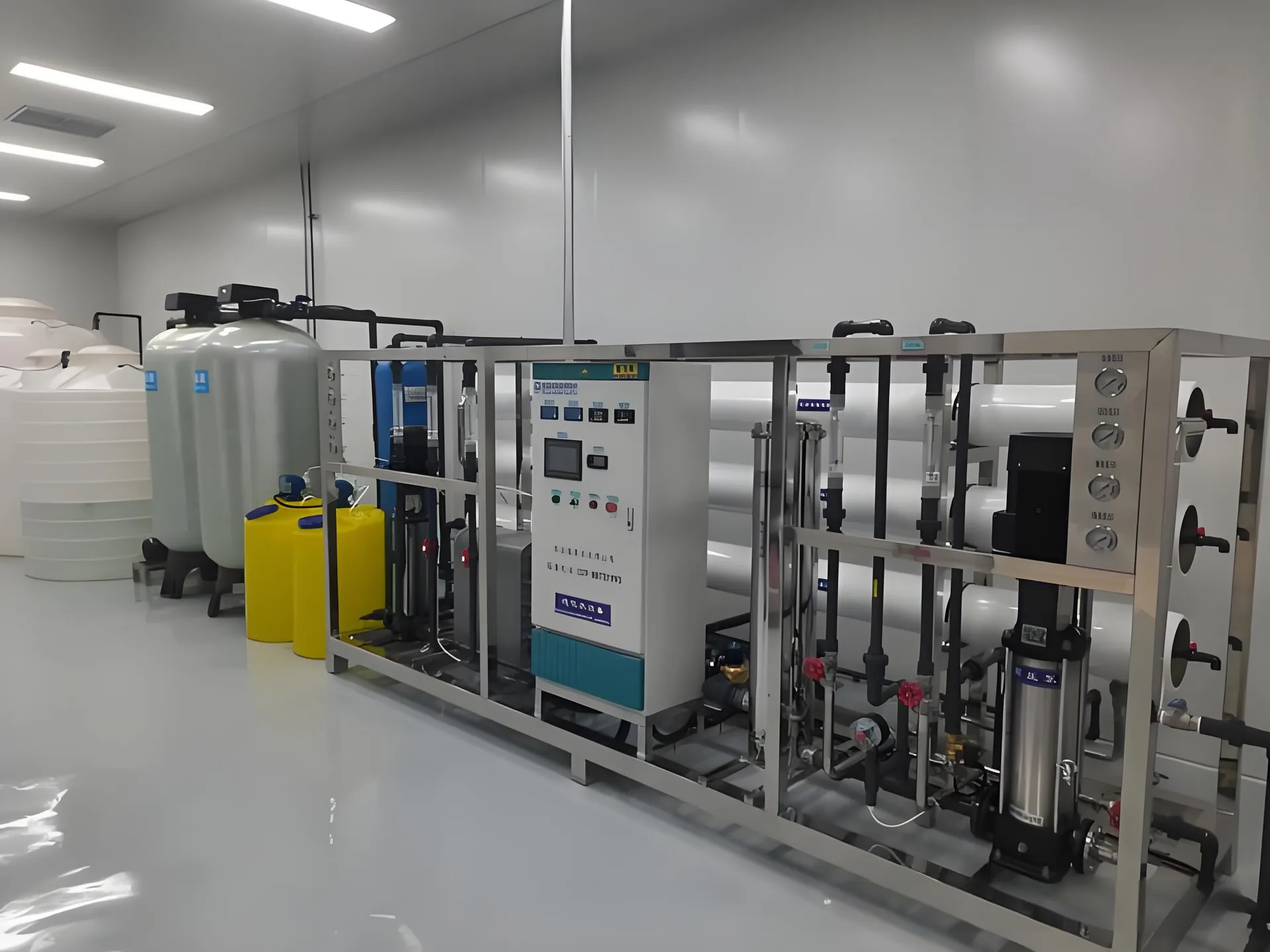 Stainless steel tube frames for industrial equipment and workstations